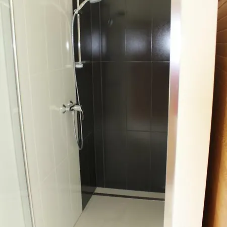 Pensión Apalucha49 - 12 Osob 4*