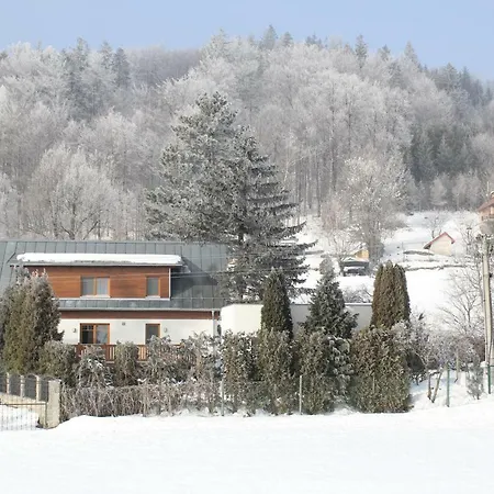 Apalucha49 - 12 Osob Pensión