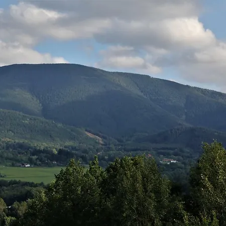 Apalucha49 - 12 Osob Pensión Čeladná